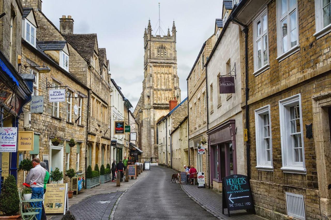 Mallard Lodge Cirencester Bagian luar foto
