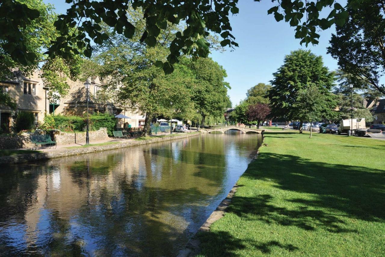Mallard Lodge Cirencester Bagian luar foto
