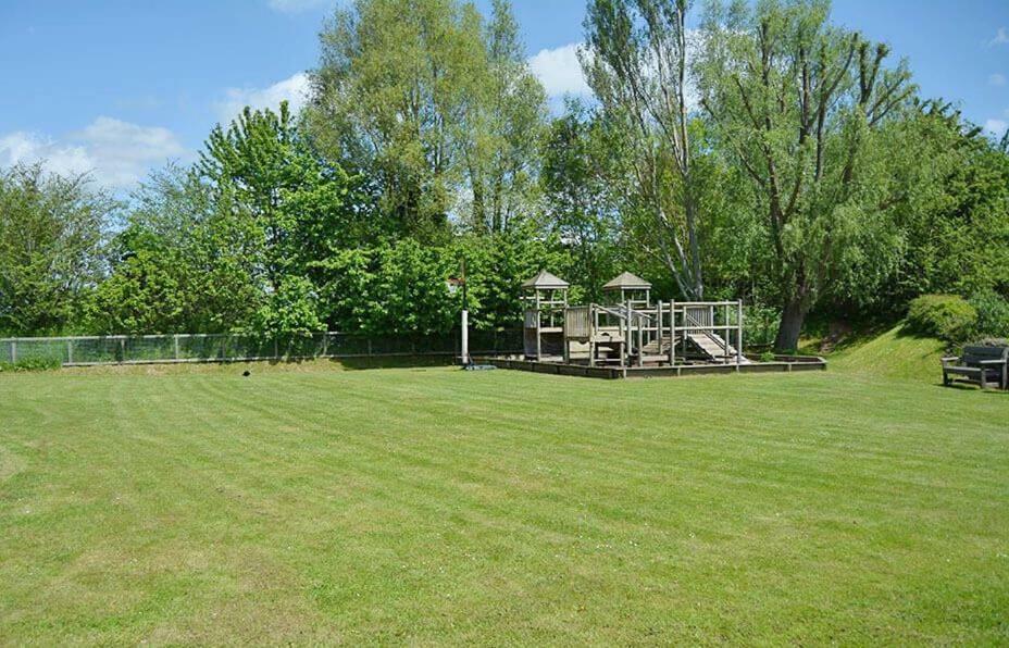 Mallard Lodge Cirencester Bagian luar foto