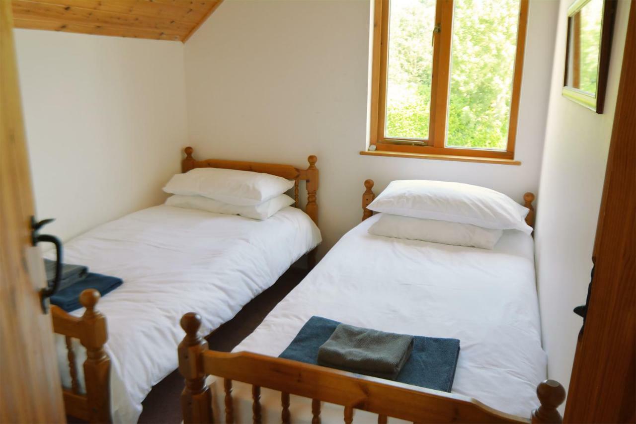Mallard Lodge Cirencester Bagian luar foto
